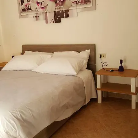 Borgo Dei Centurione מלון